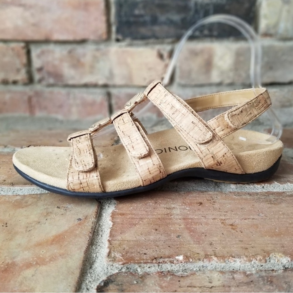 Vionic Womens Amber Gold Cork Strappy Comfort Sand